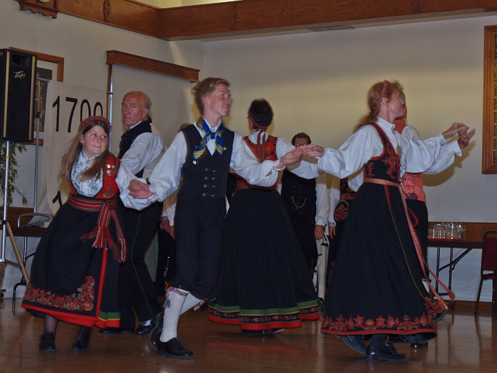 P8111765.jpg - Norsk Folkedans Stemne 2009