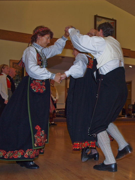 P8111795.jpg - Norsk Folkedans Stemne 2009
