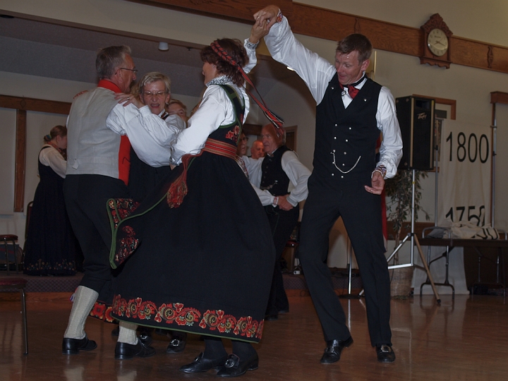 P8111843.jpg - Norsk Folkedans Stemne 2009