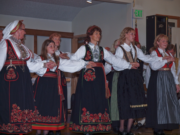 P8111850.jpg - Norsk Folkedans Stemne 2009