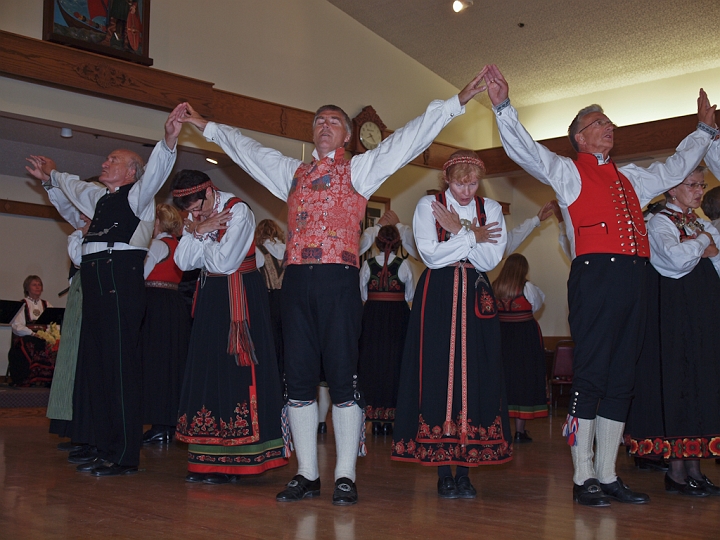 P8111854.jpg - Norsk Folkedans Stemne 2009