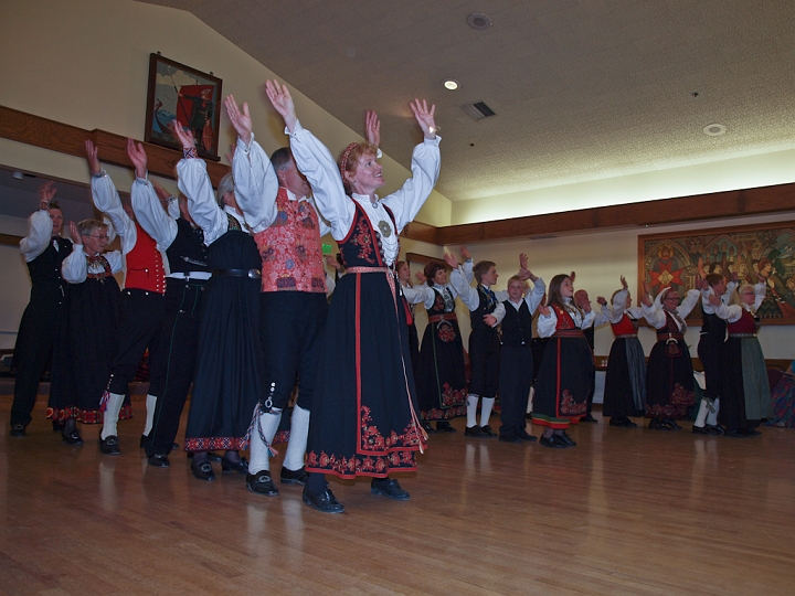 P8111881.jpg - Norsk Folkedans Stemne 2009
