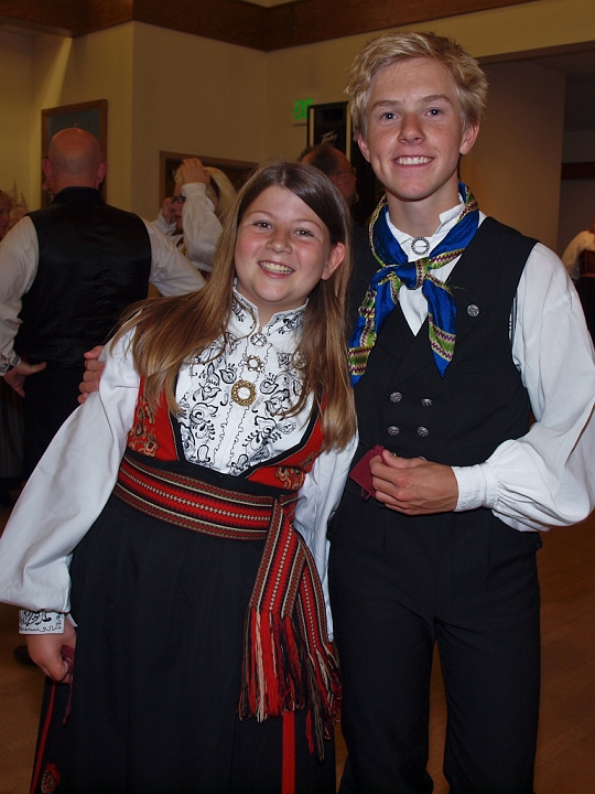 P8111907.jpg - Norsk Folkedans Stemne 2009