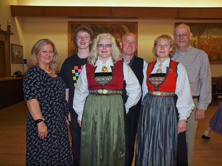 P8111919.jpg - Norsk Folkedans Stemne 2009